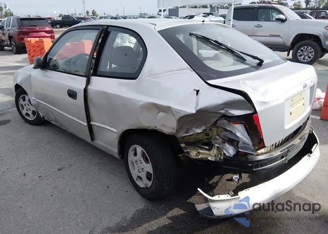 2000 Hyundai Accent Gs z USA, uszkodzony, nr VIN KMHCG35G8YU063783